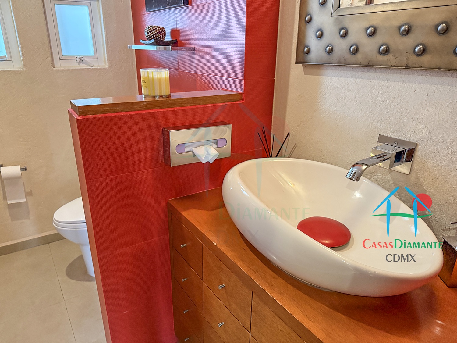 Las Aguilas Casa Iliada F - Baño de visitas 1